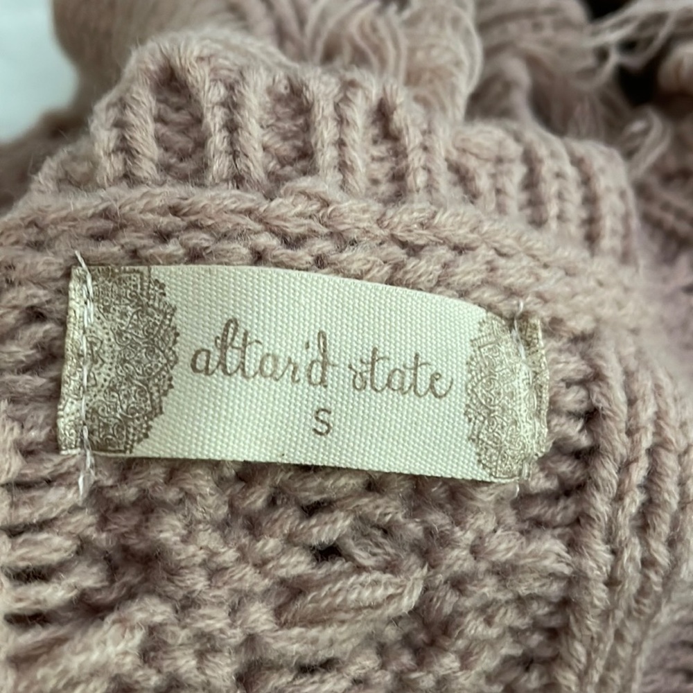 Rose cableknit sweater with tassels